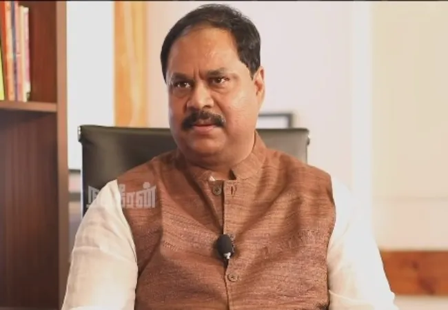 ONE MORE LEADER RESIGNS MAKKAL NEEDHI MAIAM PARTY 